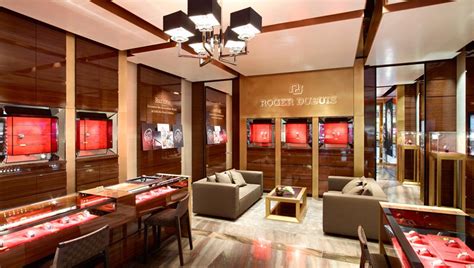 Roger Dubuis Opens Its First U.S. Boutique .